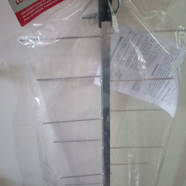 Antena UHF Log Periódica 38 Elementos